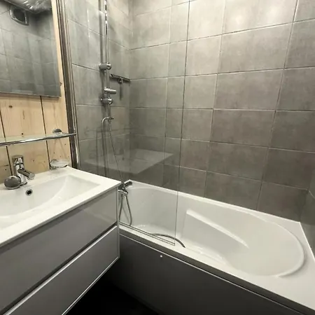 Les Glaciers 3 - Pour 4 Personnes 28 *
